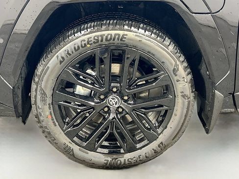 New 2026 Toyota RAV4 XSE AWD/4WD image 30