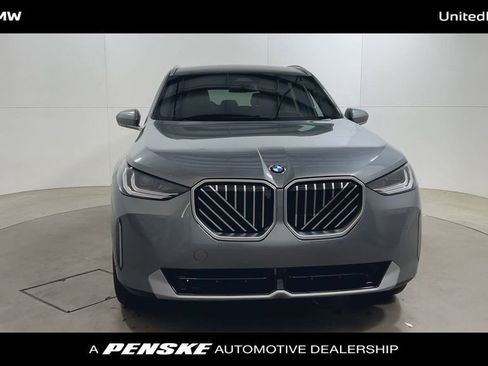 Used 2025 BMW X3 xDrive30i w/ Premium Package image 3