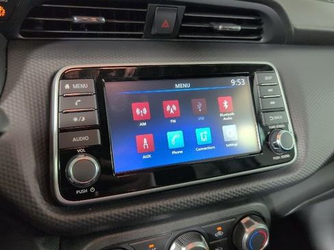 New 2025 Nissan Kicks Play S image 18