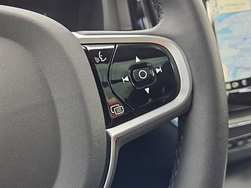 Certified 2025 Volvo XC60 T8 Polestar image 32