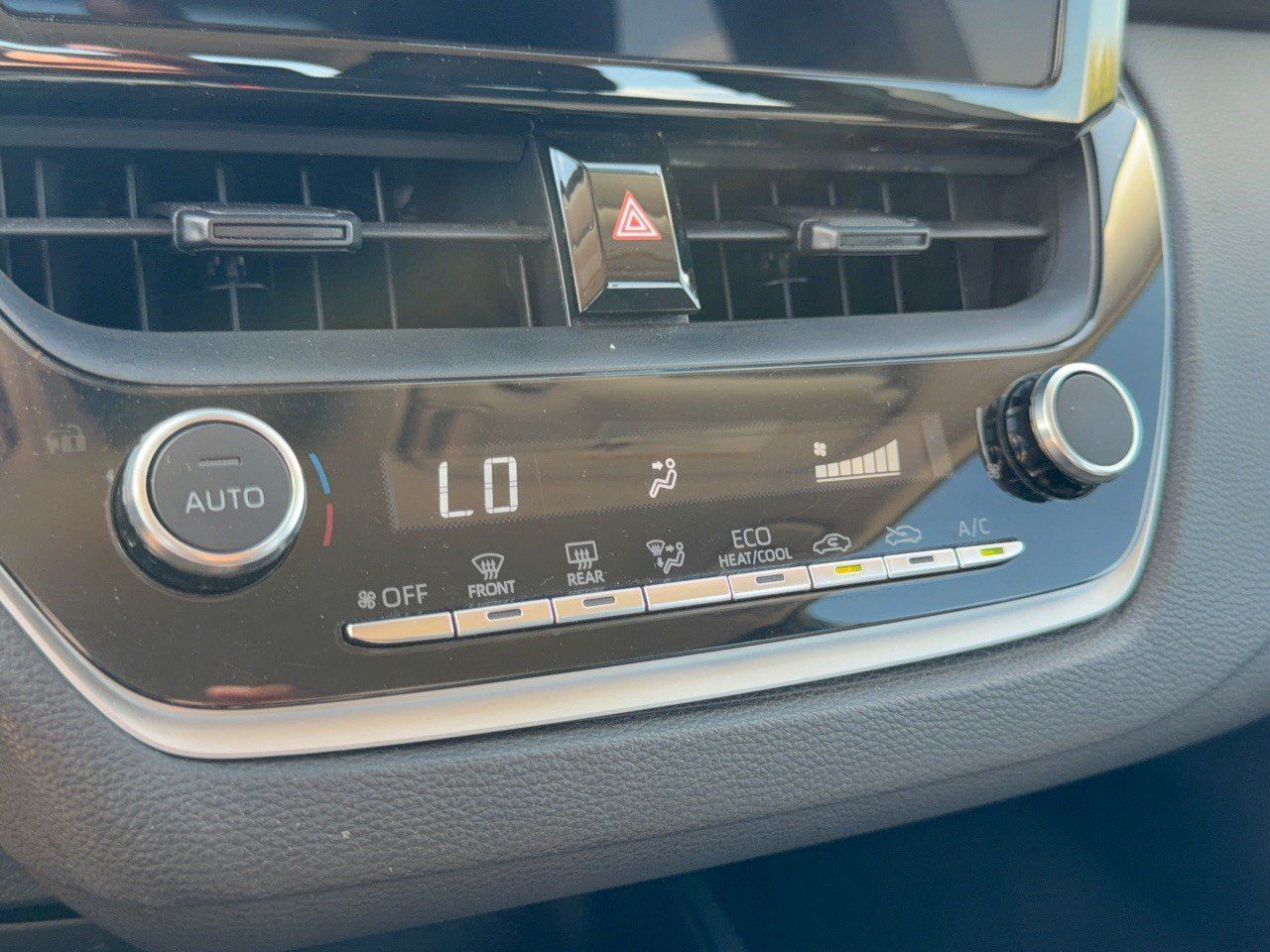 Used 2023 Toyota Corolla LE FWD image 22
