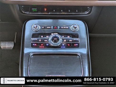 Used 2022 Lincoln Nautilus Reserve image 18