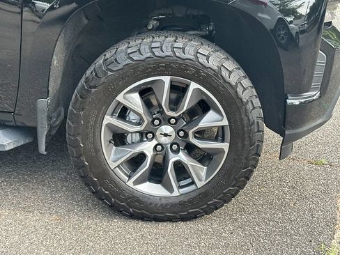 Used 2020 Chevrolet Silverado 1500 RST AWD/4WD image 14