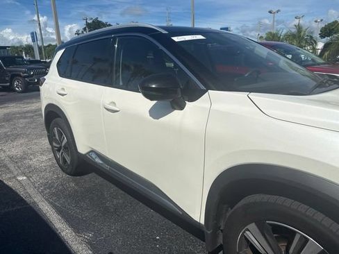 Used 2023 Nissan Rogue SL w/ SL Premium Package AWD/4WD image 10