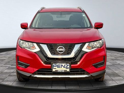 Used 2017 Nissan Rogue SV AWD/4WD image 2
