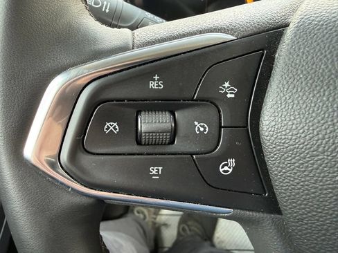 Used 2024 Chevrolet TrailBlazer LT w/ LT Cold Weather Package AWD/4WD image 43