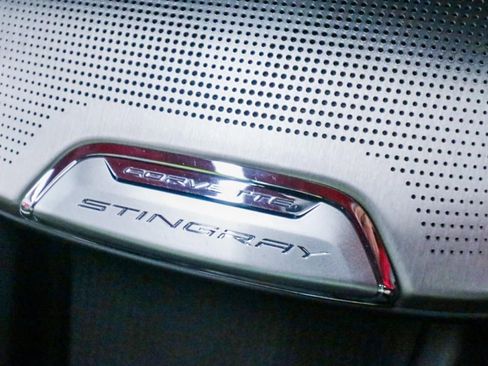 Used 2022 Chevrolet Corvette Stingray Premium Cpe w/ Z51 Performance Package image 30