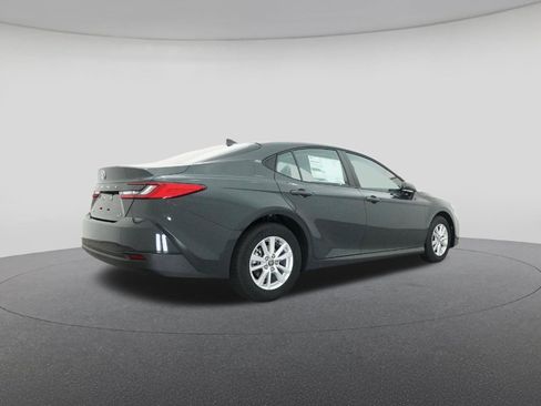 New 2026 Toyota Camry LE image 25