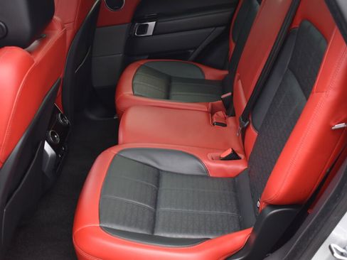 Used 2019 Land Rover Range Rover Sport HSE Dynamic image 28