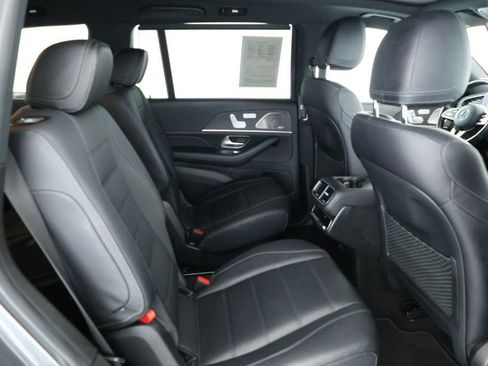 Used 2022 Mercedes-Benz GLS 450 4MATIC image 23