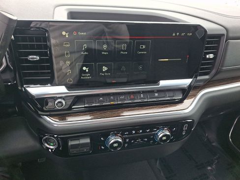 New 2026 GMC Sierra 1500 SLE w/ Preferred Package AWD/4WD image 9