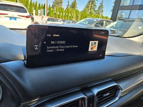 Used 2025 MAZDA CX-5 AWD 2.5 S w/ Preferred Package image 23