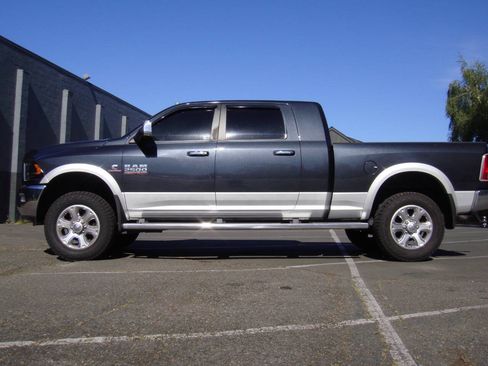 Used 2015 RAM 2500 Laramie w/ Convenience Group AWD/4WD image 1