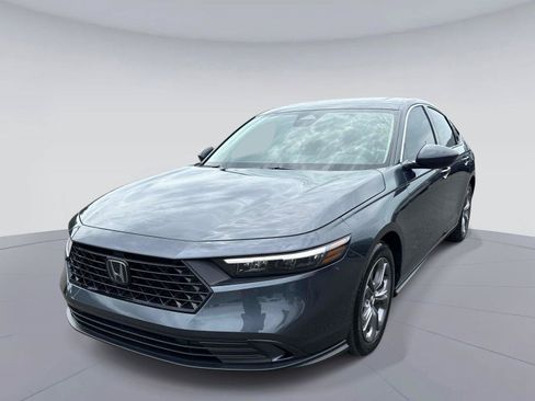 Used 2024 Honda Accord EX image 8