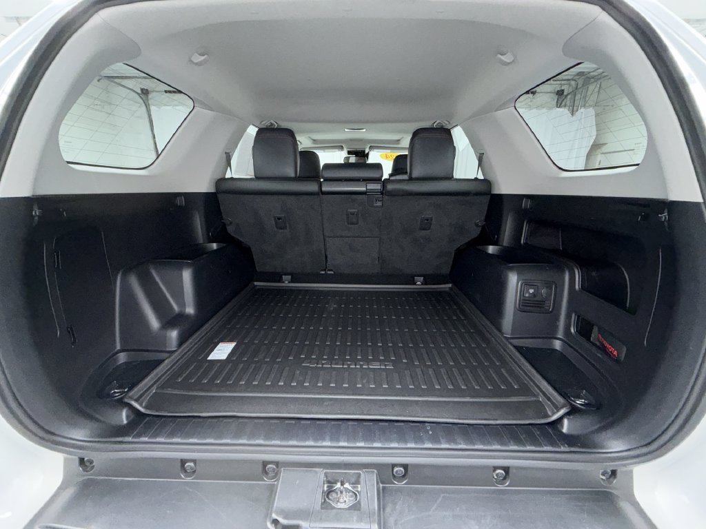 Certified 2024 Toyota 4Runner TRD Off-Road Premium w/ Moonroof Package AWD/4WD image 17
