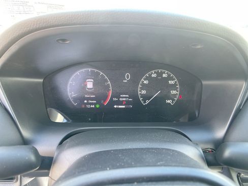 Used 2023 Honda HR-V LX image 15