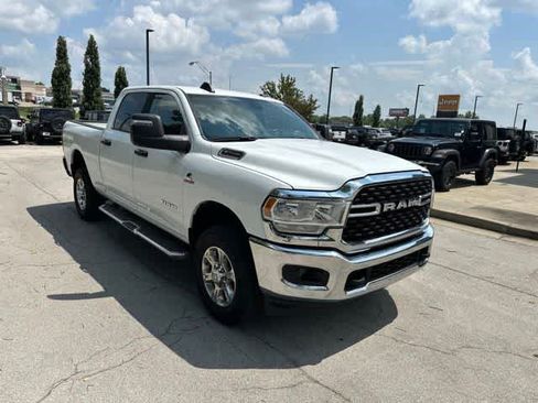 Certified 2024 RAM 2500 Big Horn AWD/4WD image 23