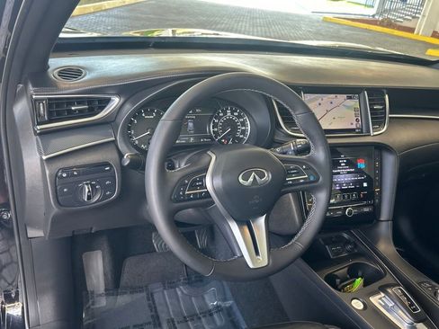 Used 2023 INFINITI QX50 Sport image 32