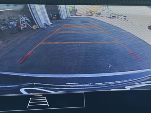 Used 2023 Buick Encore GX Select w/ Safety Package II AWD/4WD image 9