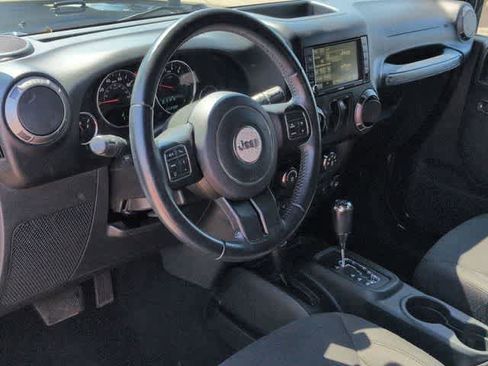 Used 2017 Jeep Wrangler Sport w/ Quick Order Package 24S AWD/4WD image 10
