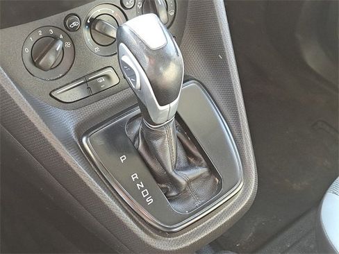 Used 2015 Ford Transit Connect XL image 16