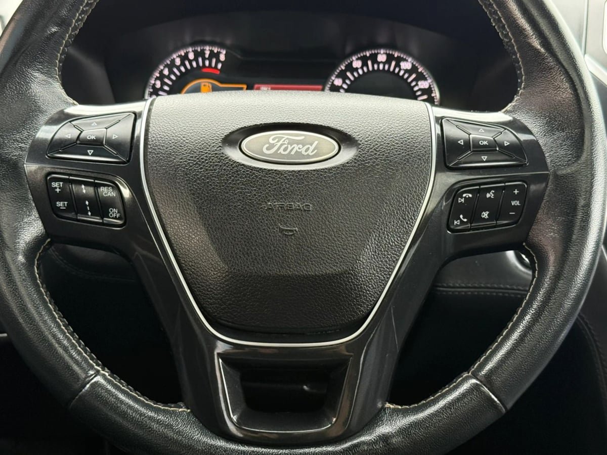 Used 2017 Ford Explorer Platinum AWD/4WD image 56