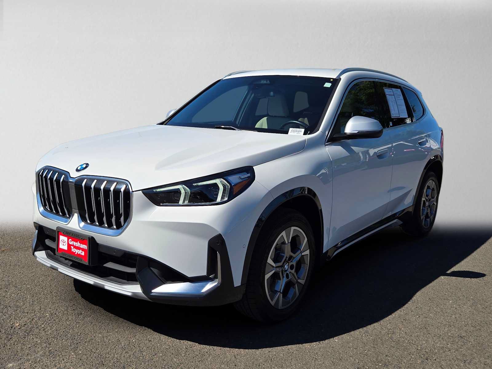 Used 2023 BMW X1 xDrive28i w/ Convenience Package AWD/4WD image 7