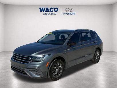 Used 2022 Volkswagen Tiguan SE w/ Panoramic Sunroof Package