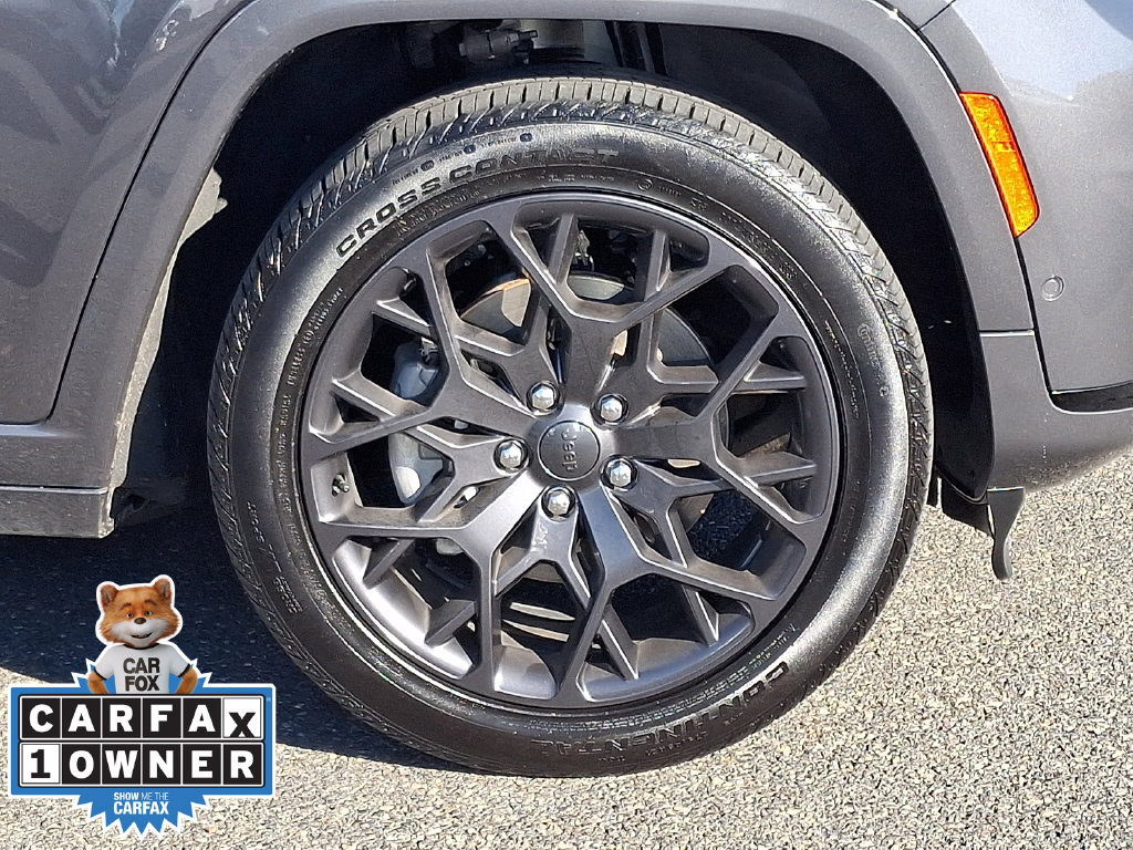 Used 2024 Jeep Grand Cherokee L Summit w/ Advanced Protech Group IV AWD/4WD image 8