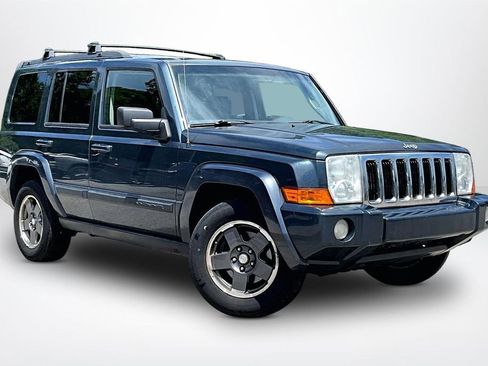 Used 2008 Jeep Commander Sport AWD/4WD image 3