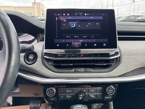 Used 2022 Jeep Compass Latitude image 14