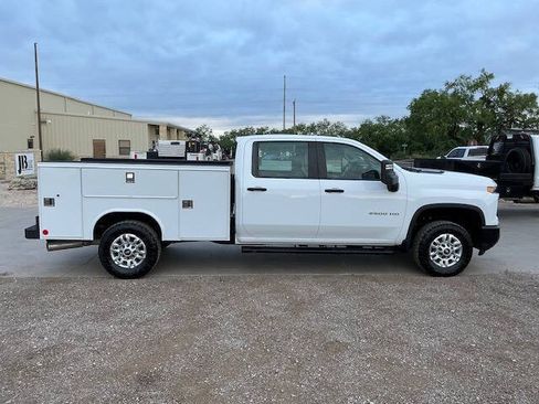 Used 2024 Chevrolet Silverado 2500 W/T w/ WT Fleet Convenience Package AWD/4WD image 9