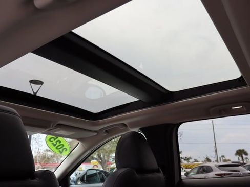 Used 2025 MAZDA CX-50 AWD 2.5 S w/ Premium Plus Pkg image 42