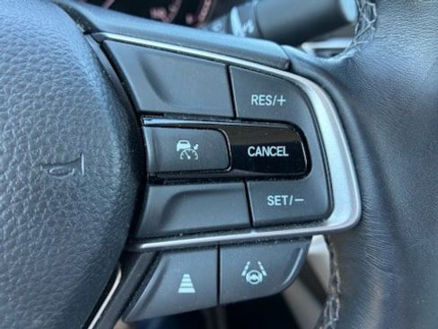 Used 2021 Honda Accord EX-L image 18