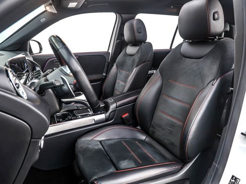 Used 2022 Mercedes-Benz GLB 35 AMG 4MATIC image 17