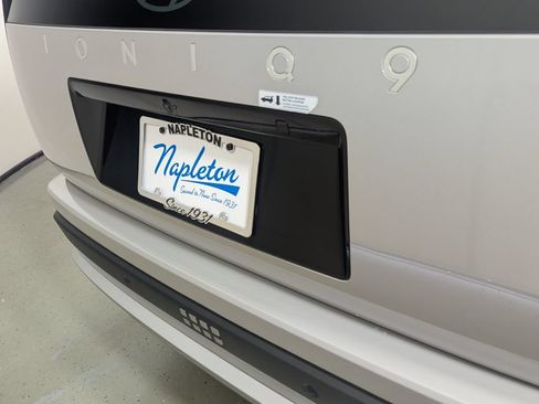 Certified 2026 Hyundai Ioniq 9 SE AWD/4WD image 8