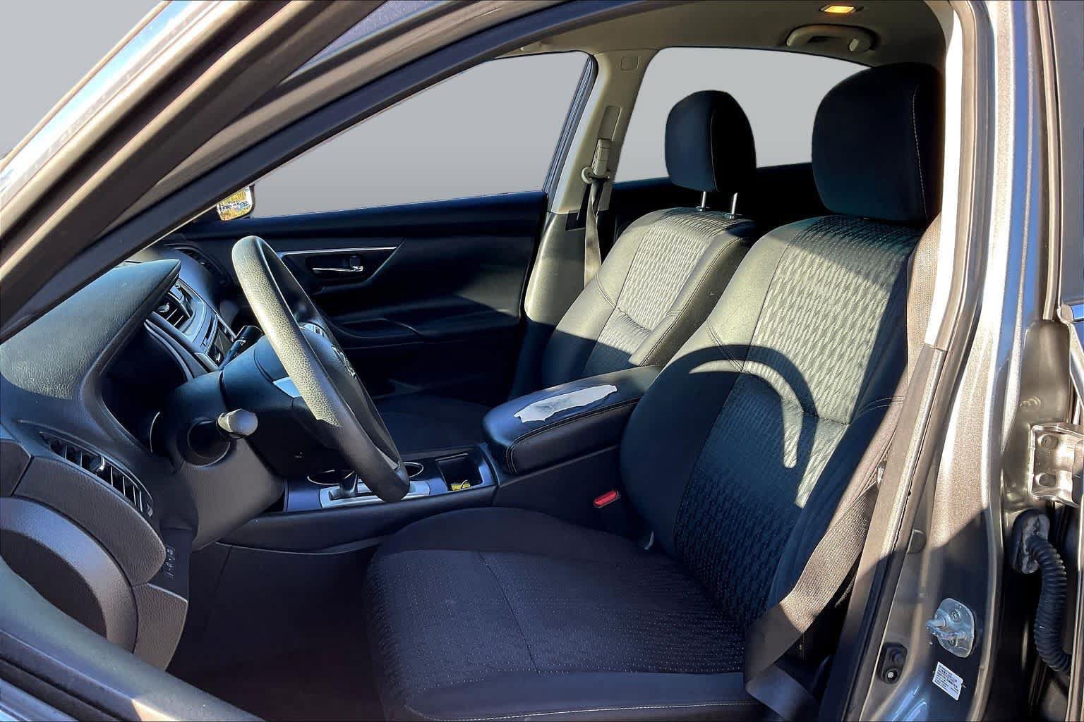 Used 2016 Nissan Altima 2.5 S w/ Power Driver Seat Package FWD image 8