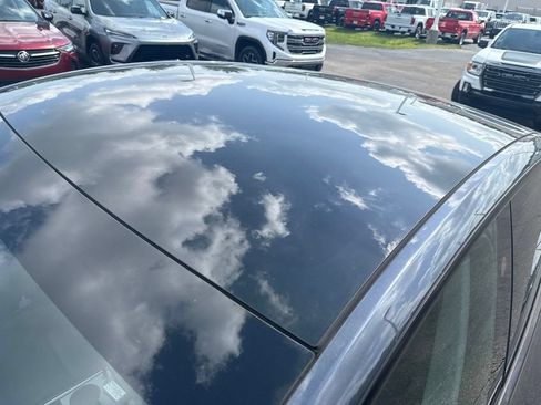 Used 2023 Tesla Model Y Long Range AWD/4WD image 9