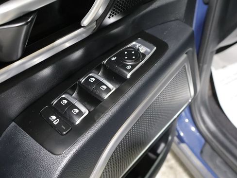 Used 2025 Kia Telluride S AWD/4WD image 13