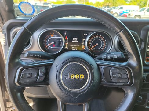 Used 2022 Jeep Wrangler Unlimited Sport w/ Sun And Sound Package AWD/4WD image 26