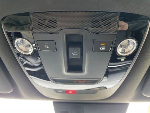 Used 2025 Kia Sportage X-Line AWD/4WD image 19