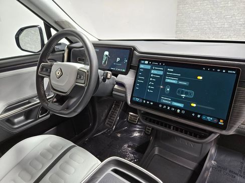 Used 2023 Rivian R1S Launch Edition image 60