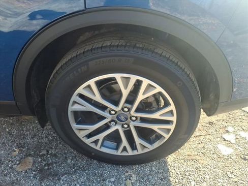 Certified 2022 Ford Escape SEL image 10