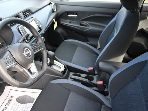 New 2025 Nissan Versa SV image 9