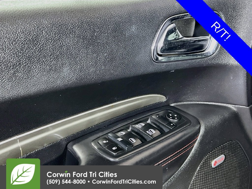 Used 2017 Dodge Durango R/T w/ Technology Group AWD/4WD image 11