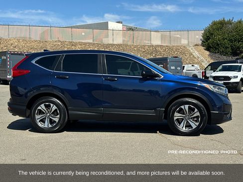 Used 2018 Honda CR-V LX image 7