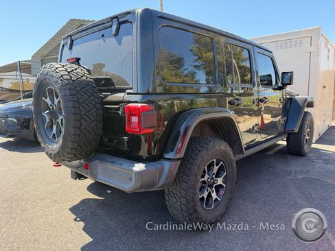 Used 2018 Jeep Wrangler Unlimited Rubicon AWD/4WD image 3