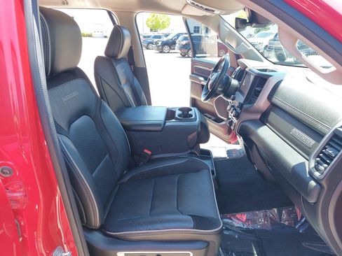 Used 2022 RAM 1500 Laramie RWD image 10