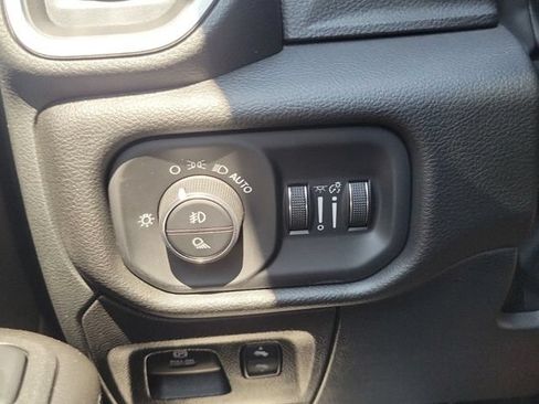 New 2027 RAM 1500 Laramie w/ Advanced Safety Group II AWD/4WD image 20