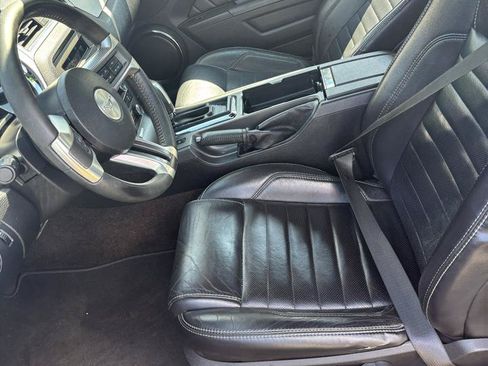 Used 2013 Ford Mustang Premium RWD image 16